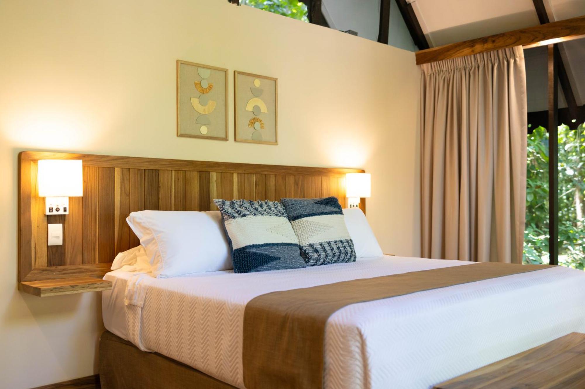 Almonds & Corals Boutique Hotel Puerto Viejo de Talamanca ภายนอก รูปภาพ