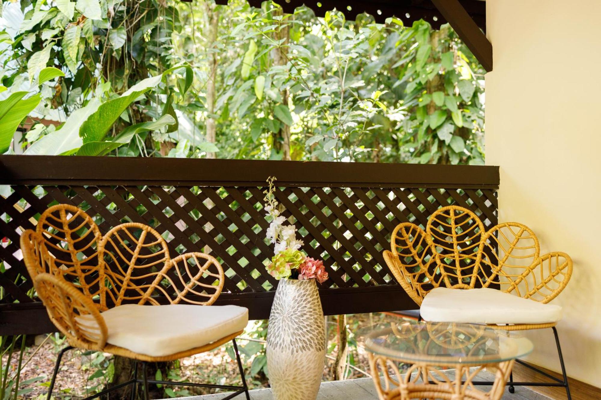 Almonds & Corals Boutique Hotel Puerto Viejo de Talamanca ภายนอก รูปภาพ