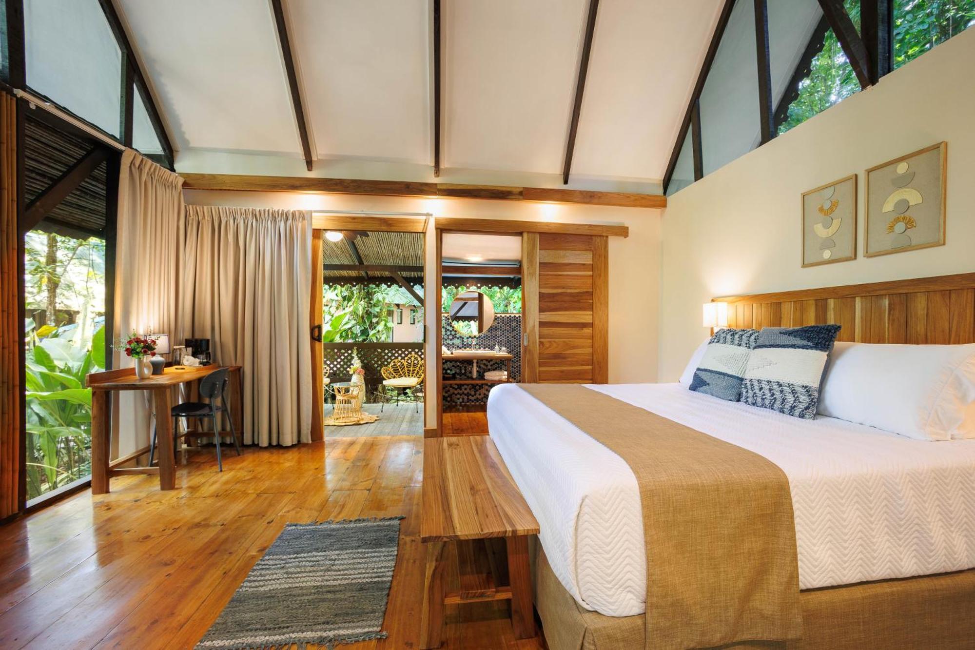 Almonds & Corals Boutique Hotel Puerto Viejo de Talamanca ภายนอก รูปภาพ